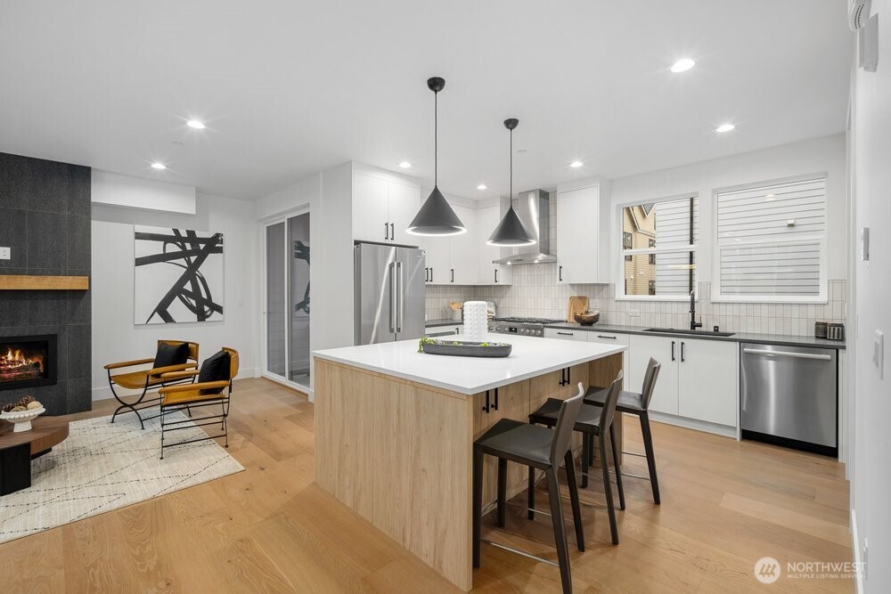 691 NW Locust ST (Homesite #11)