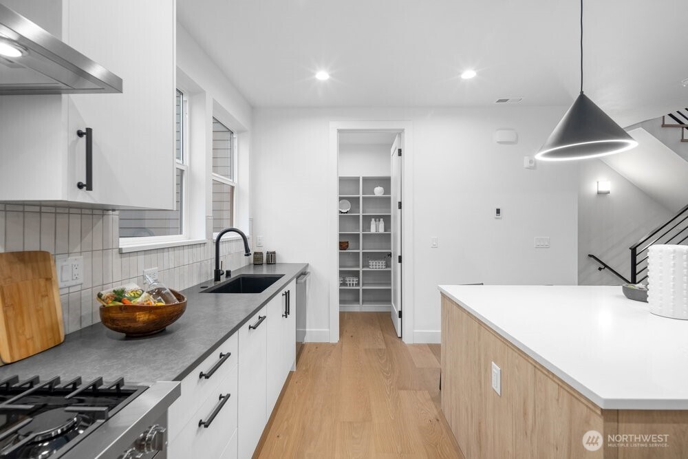 691 NW Locust ST (Homesite #11)