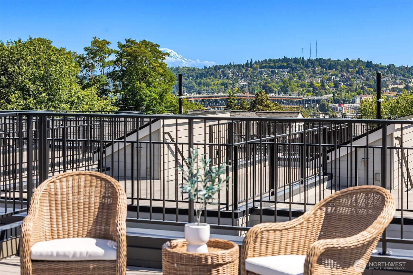 4415 2nd Avenue NE Unit: B