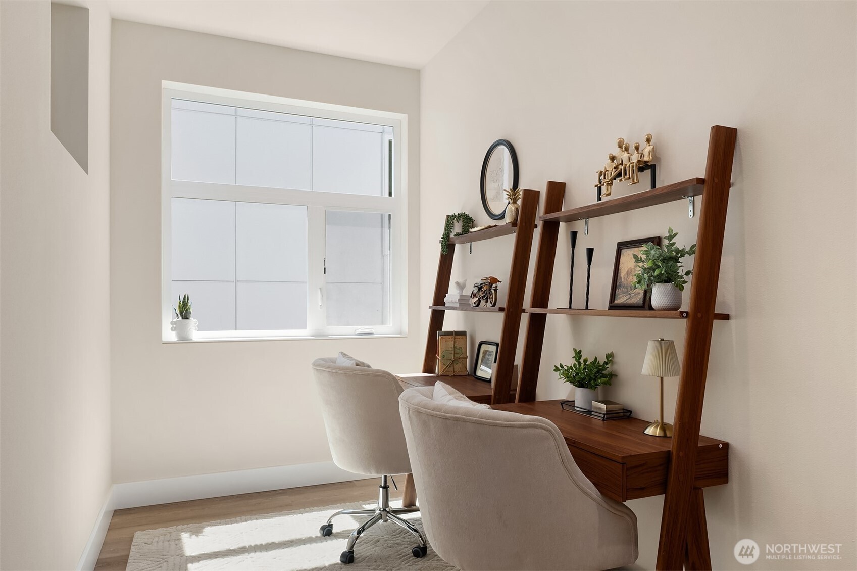 910 15th Avenue Unit: B