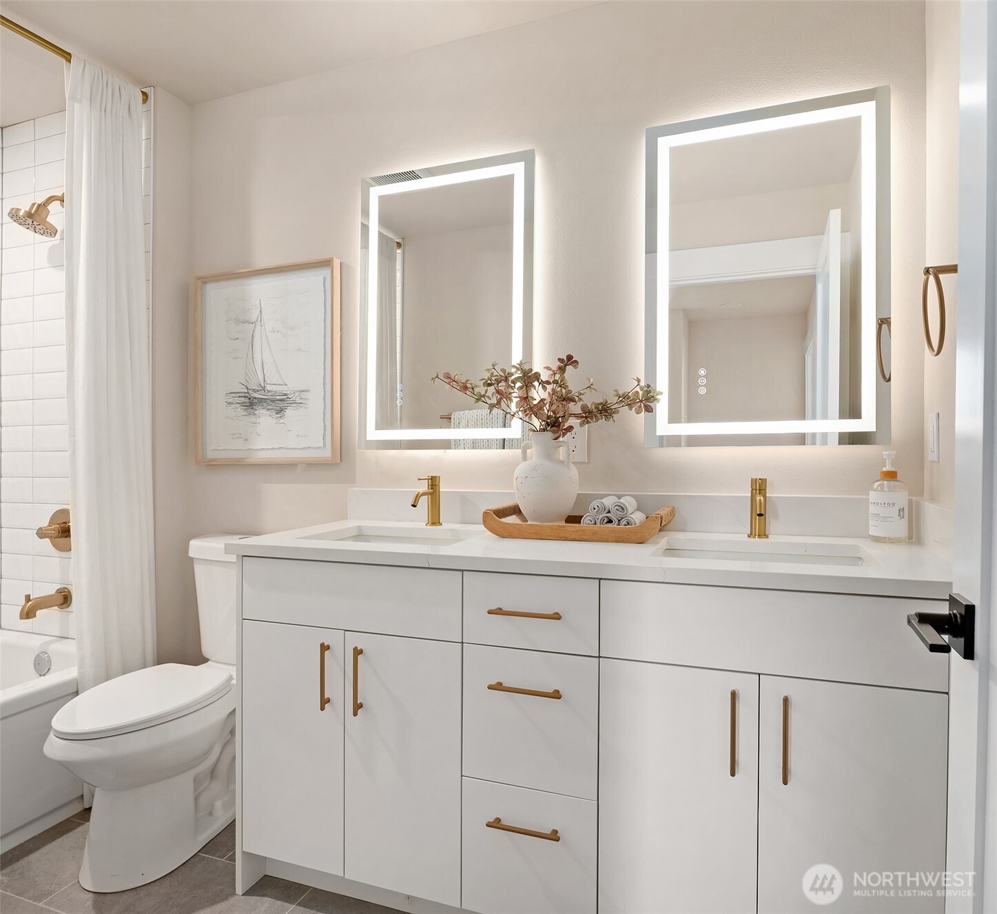 910 15th Avenue Unit: B