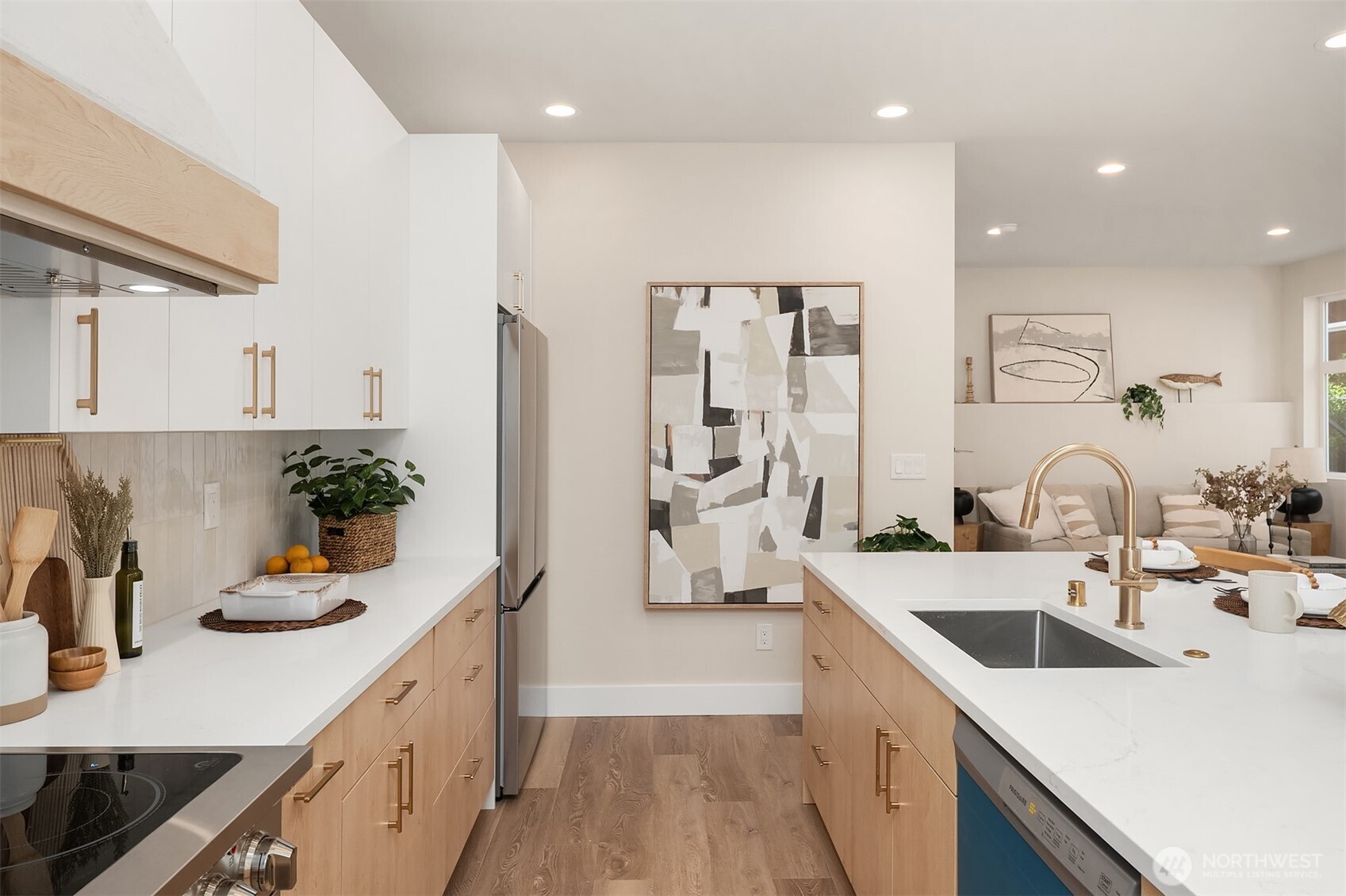 910 15th Avenue Unit: B