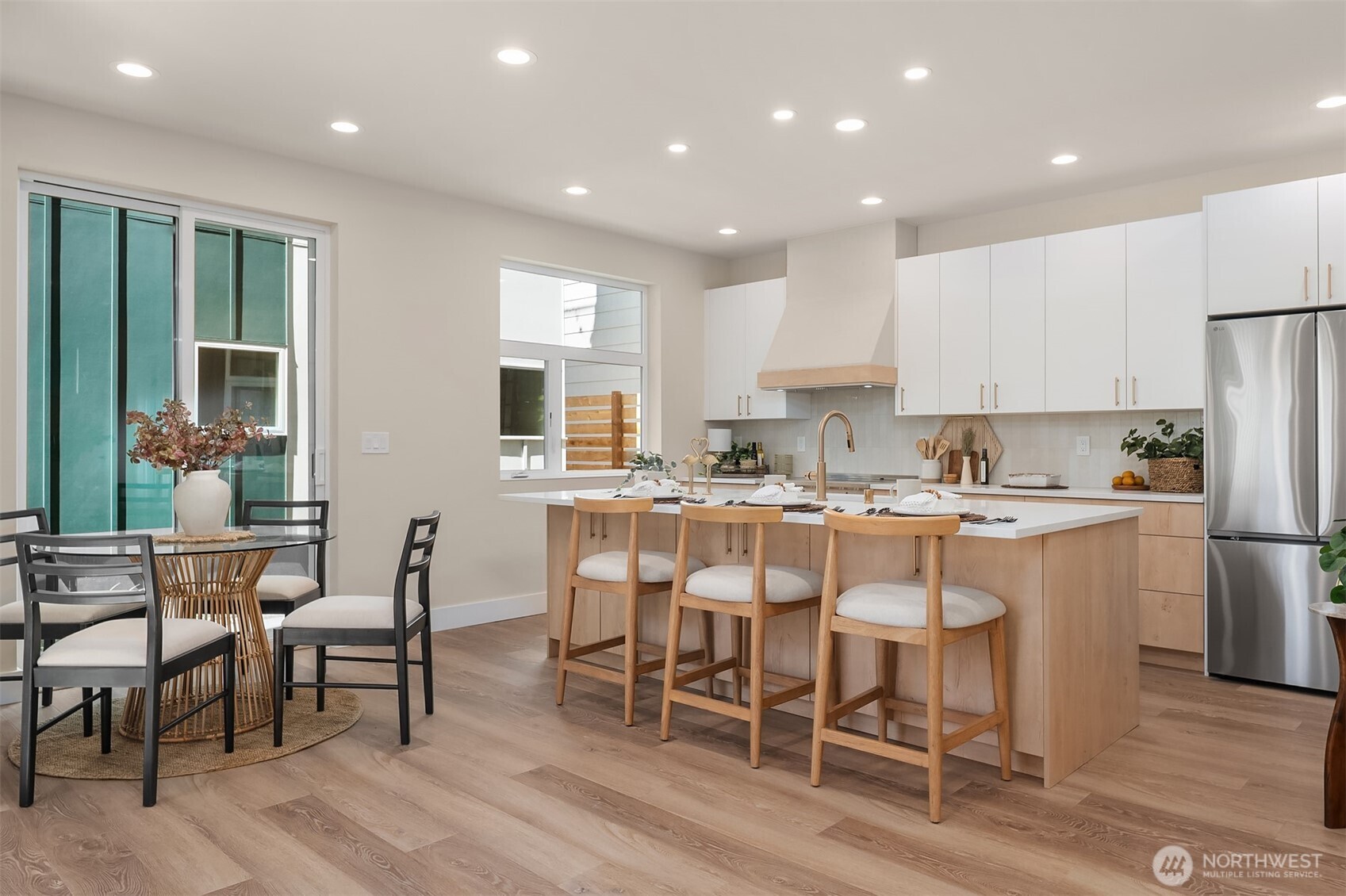 910 15th Avenue Unit: B