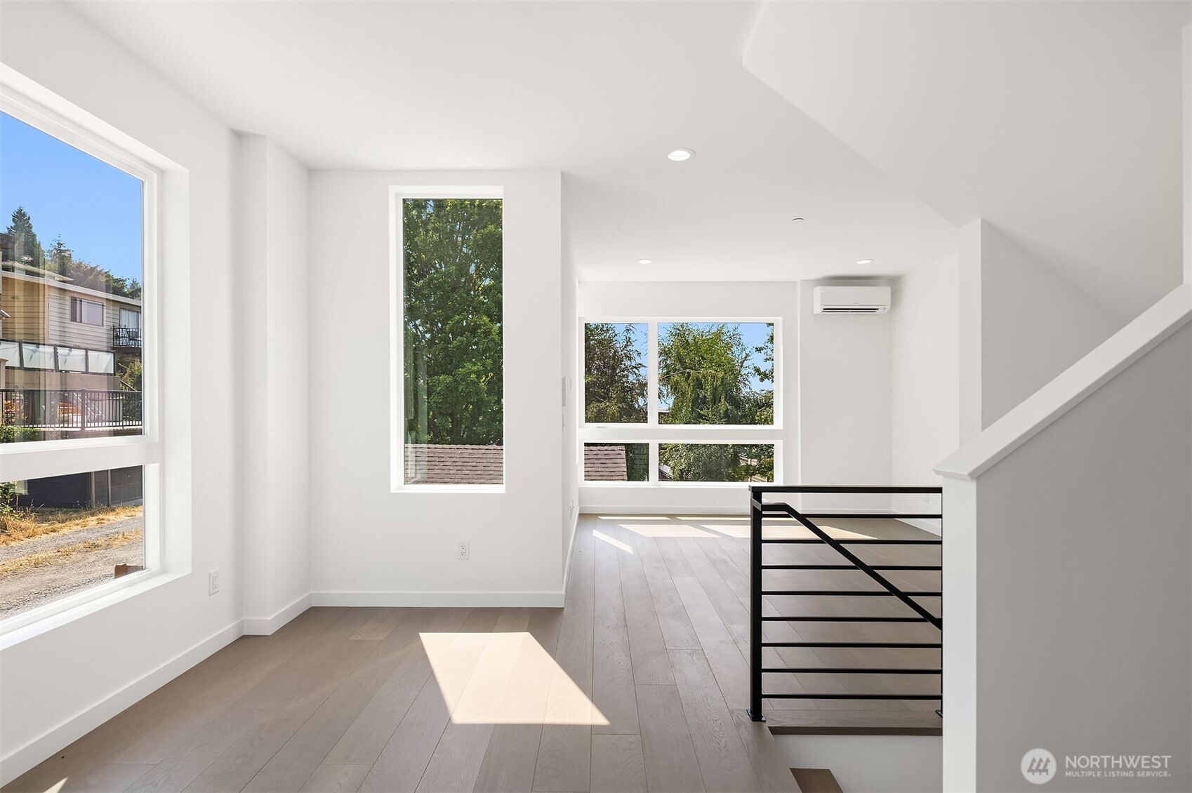 2538 14th Avenue W Unit: E