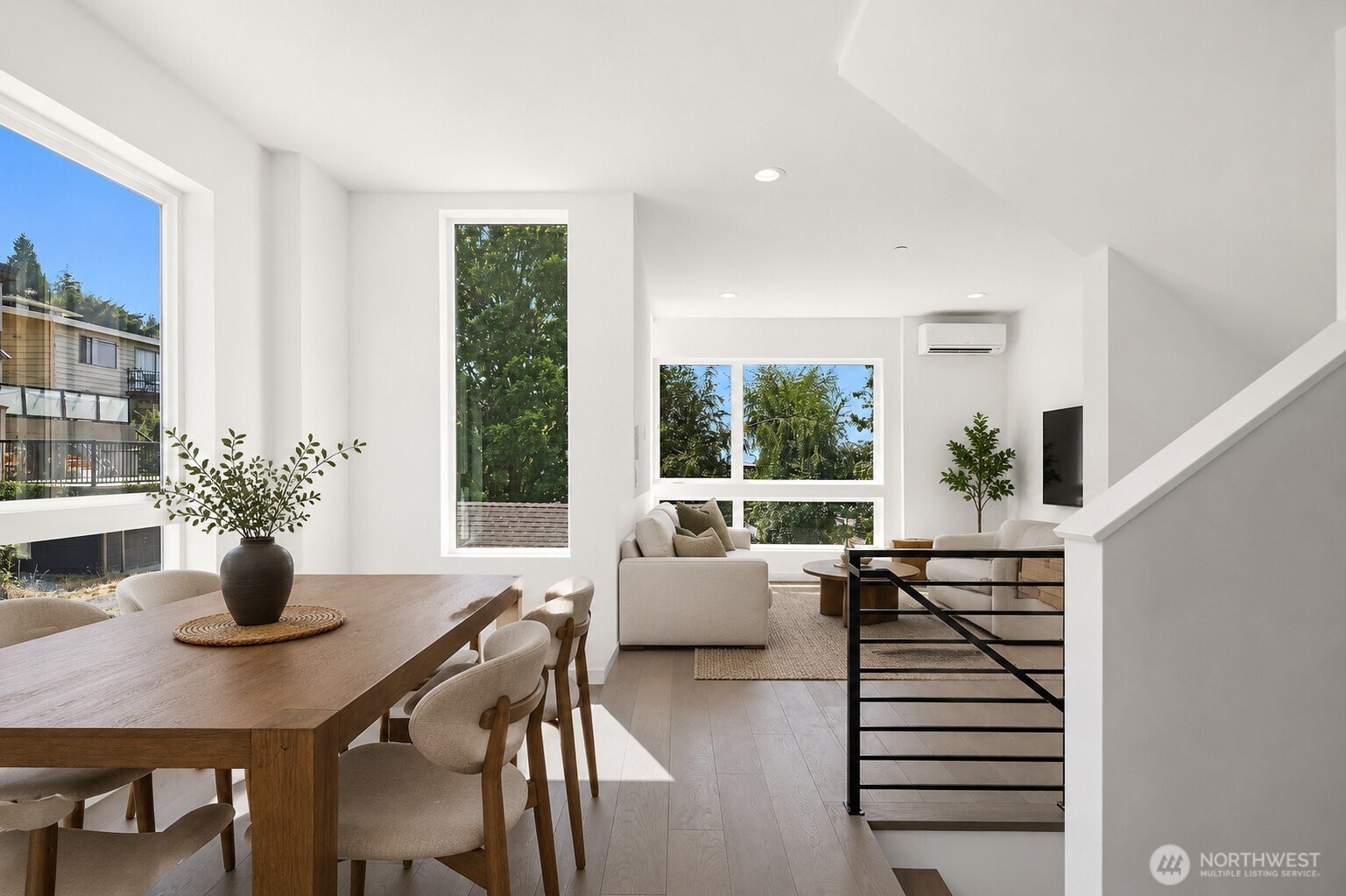 2538 14th Avenue W Unit: E
