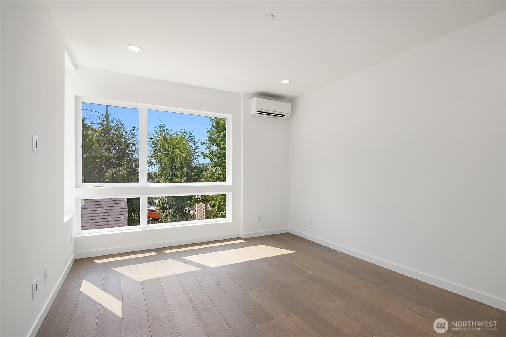 2538 14th Avenue W Unit: E