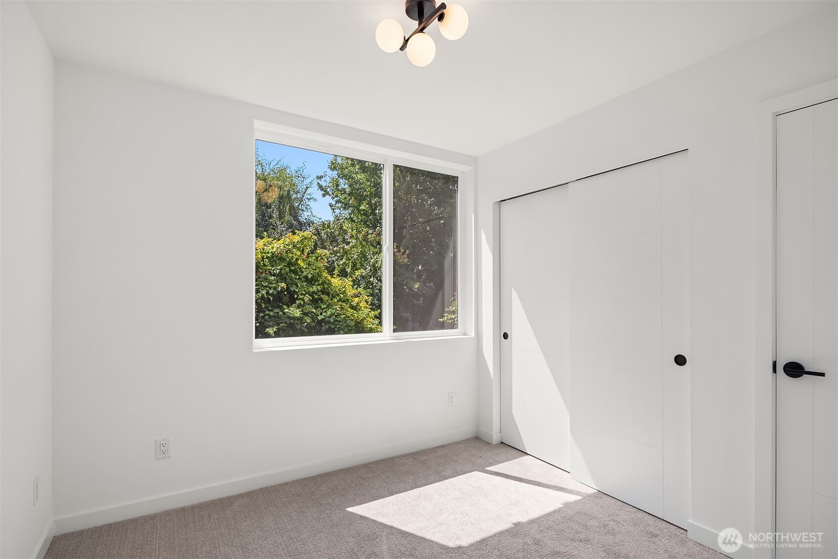2538 14th Avenue W Unit: E