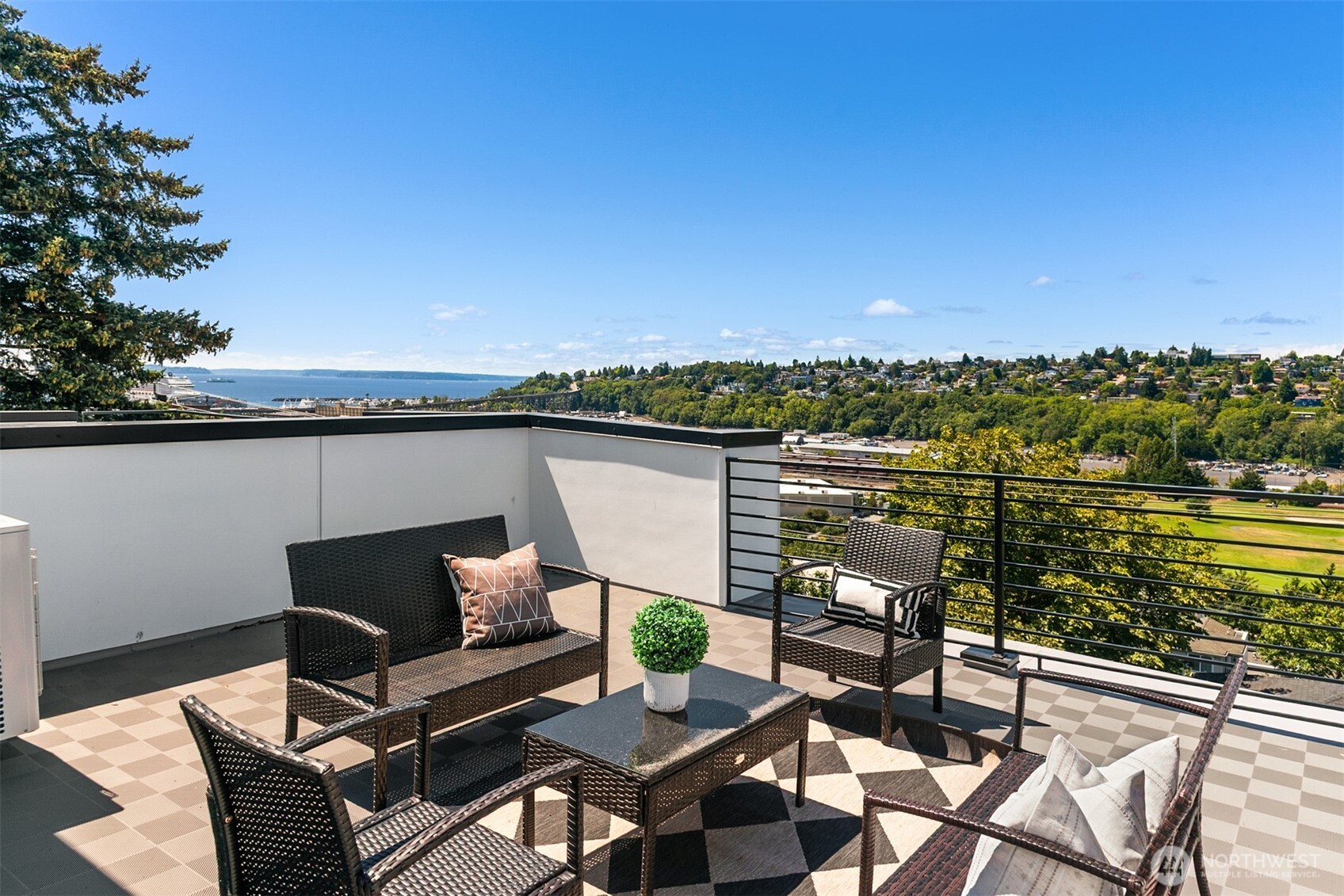 2538 14th Avenue W Unit: C