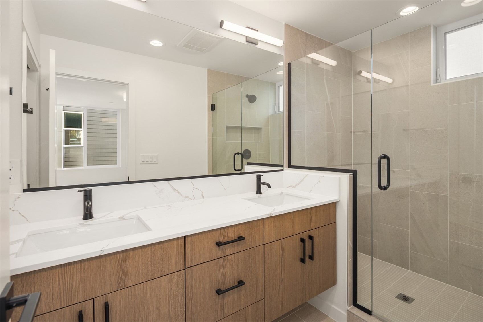 723 15th Avenue Unit: A
