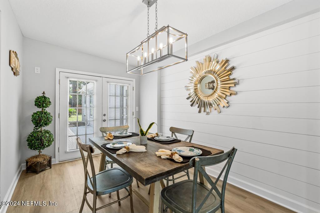 7461 STONEHURST Road N