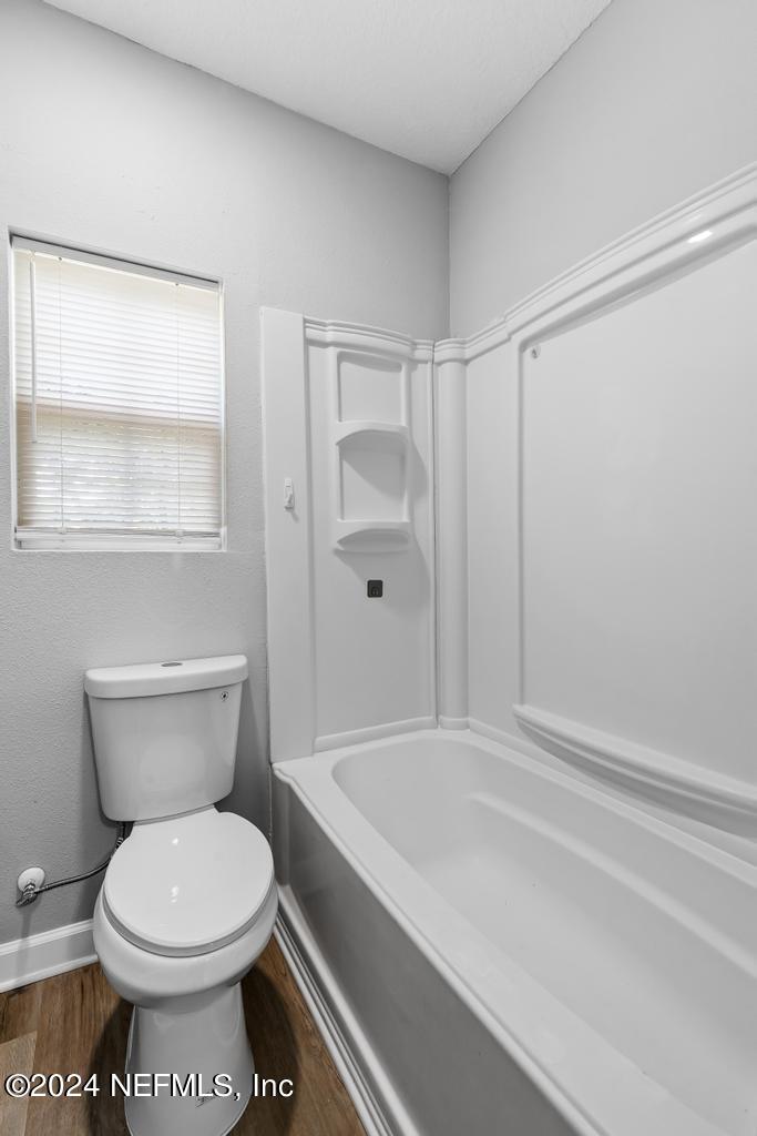 7461 STONEHURST Road N