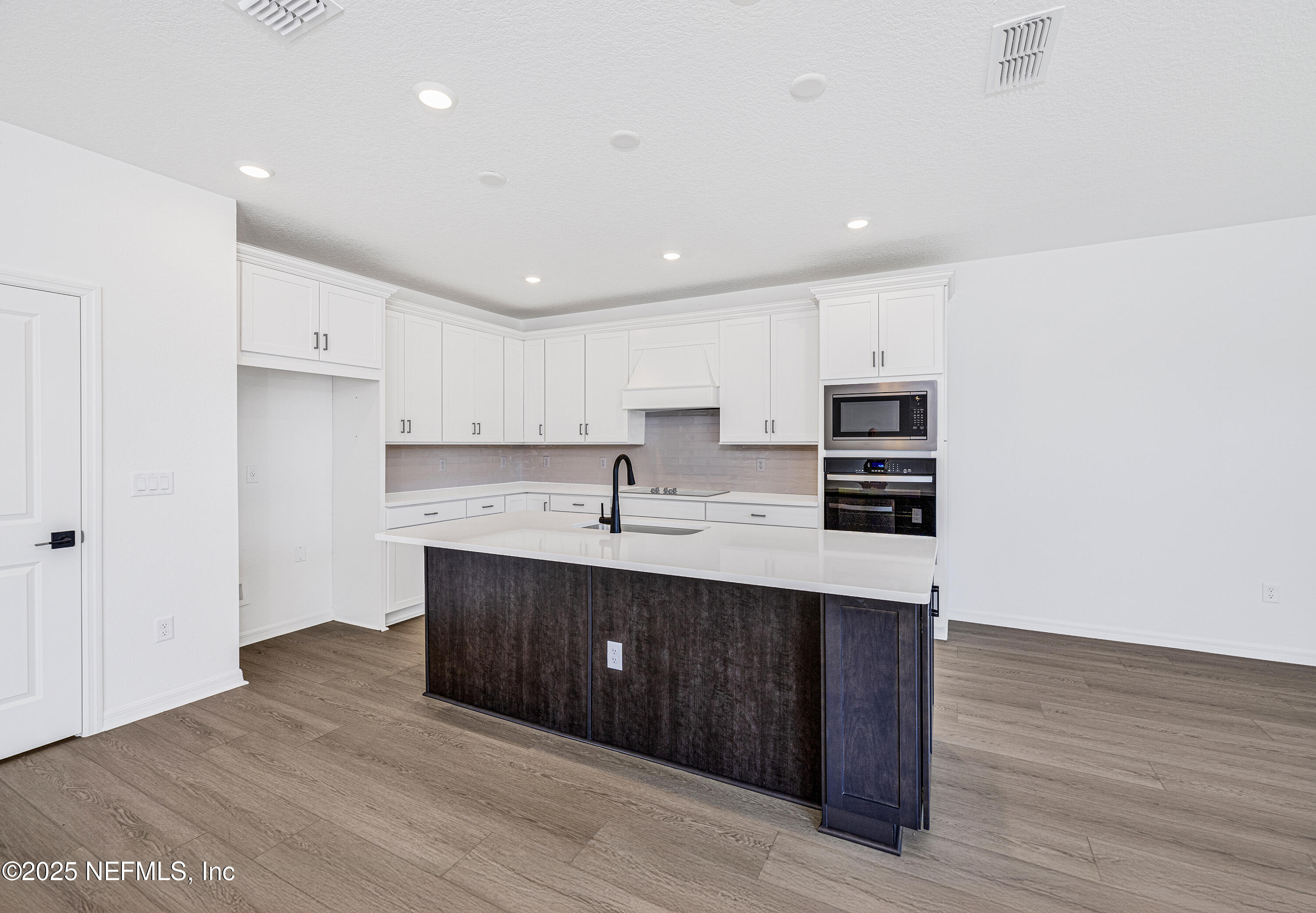 2314 BRADLEY PARK Drive