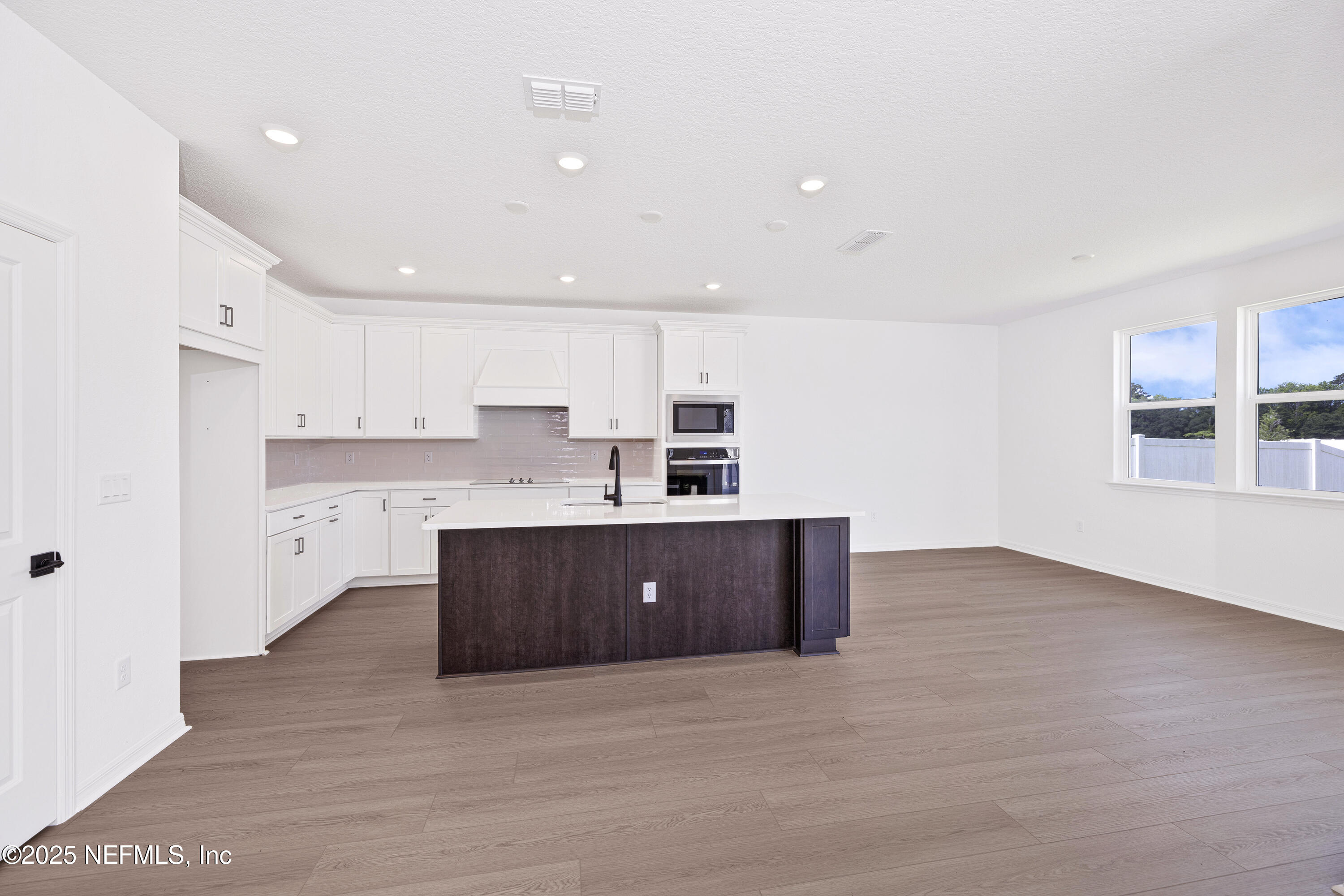 2314 BRADLEY PARK Drive