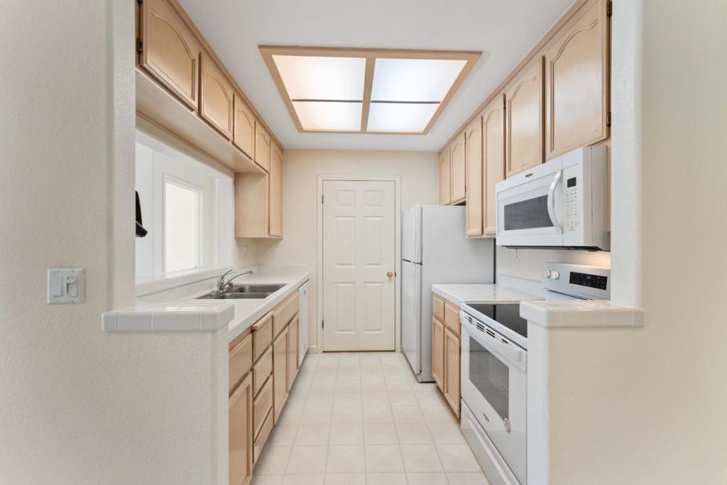 5987 Lake Hennessy Ct Court