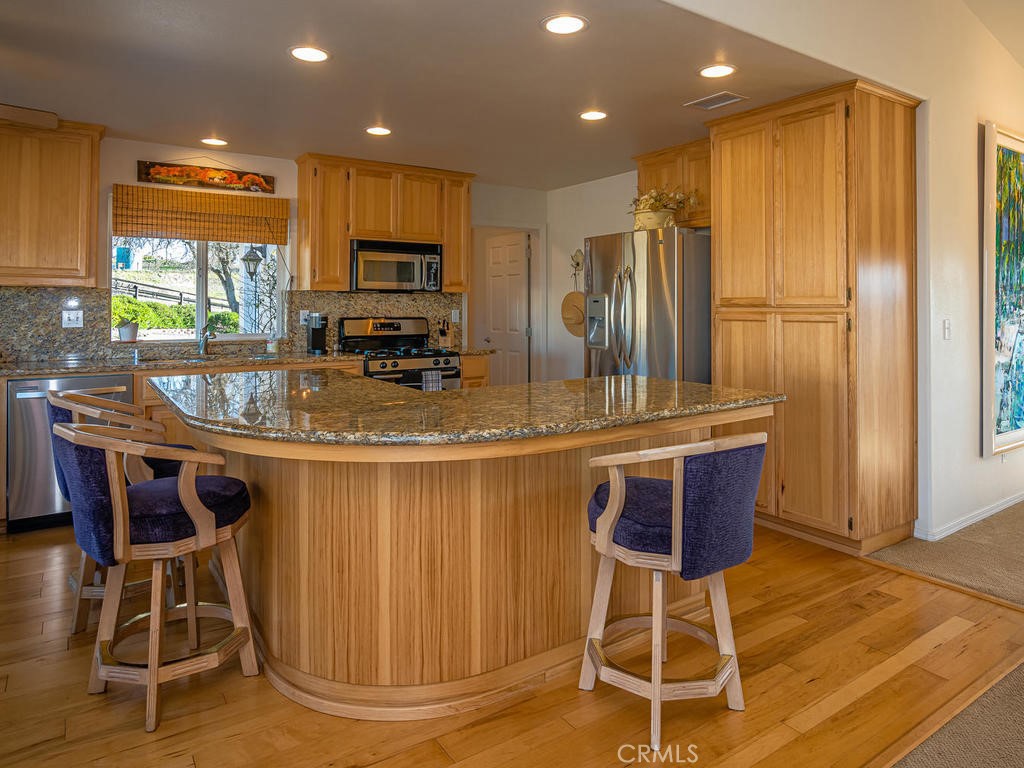 6275 Twin Canyon Lane