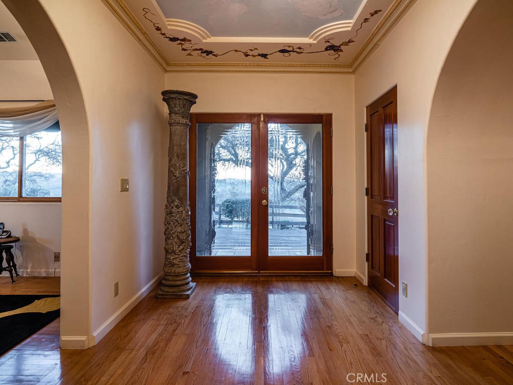 6275 Twin Canyon Lane