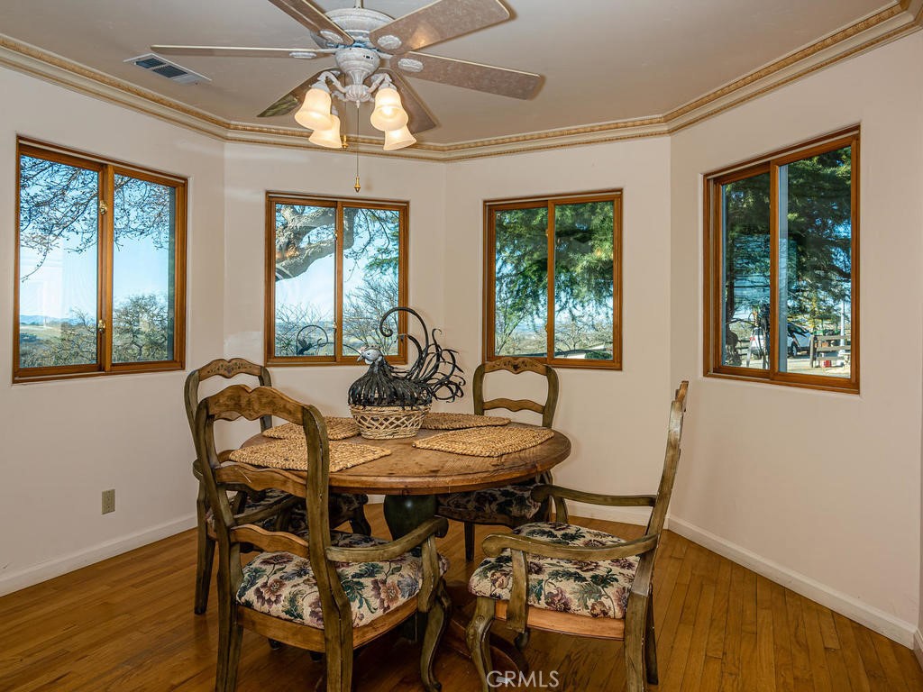 6275 Twin Canyon Lane