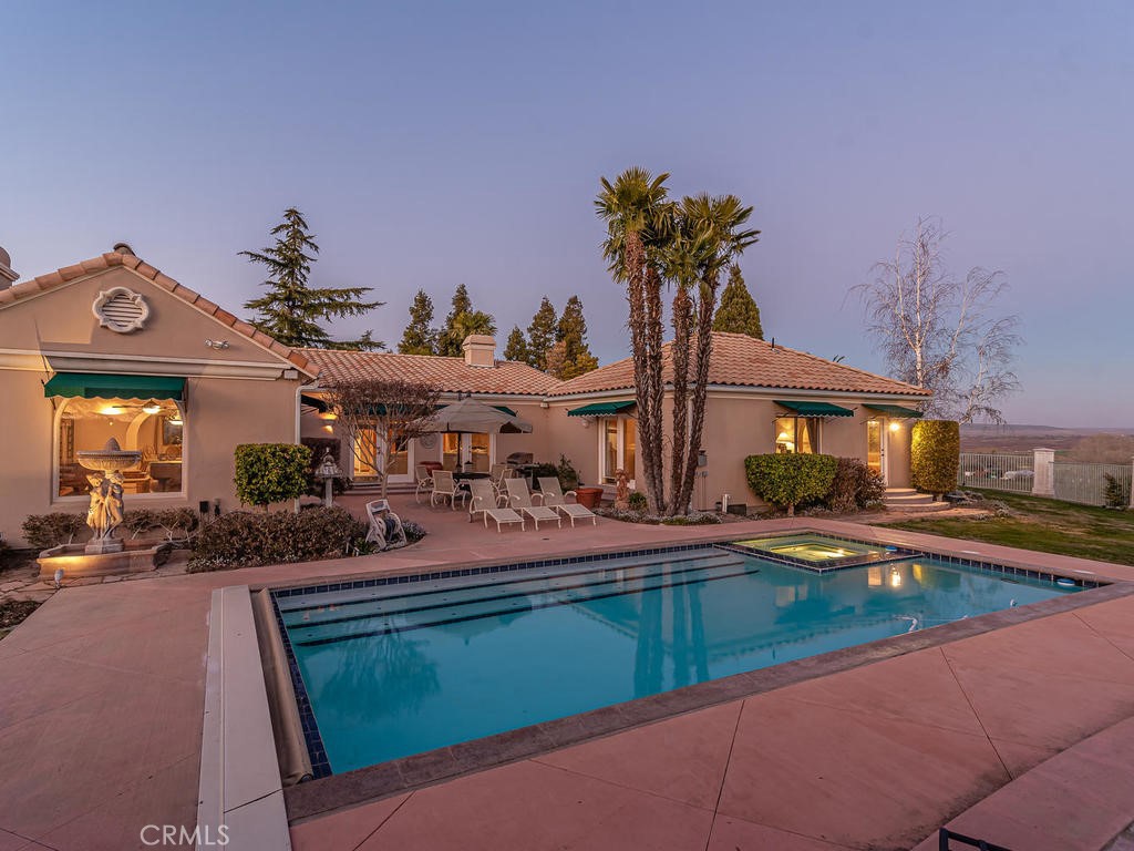 6275 Twin Canyon Lane