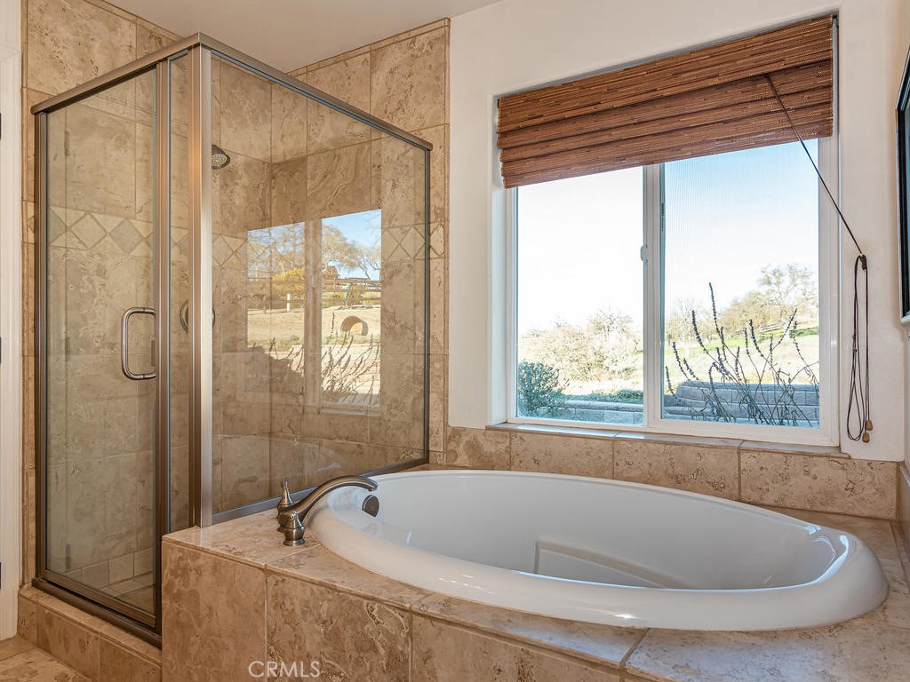 6275 Twin Canyon Lane