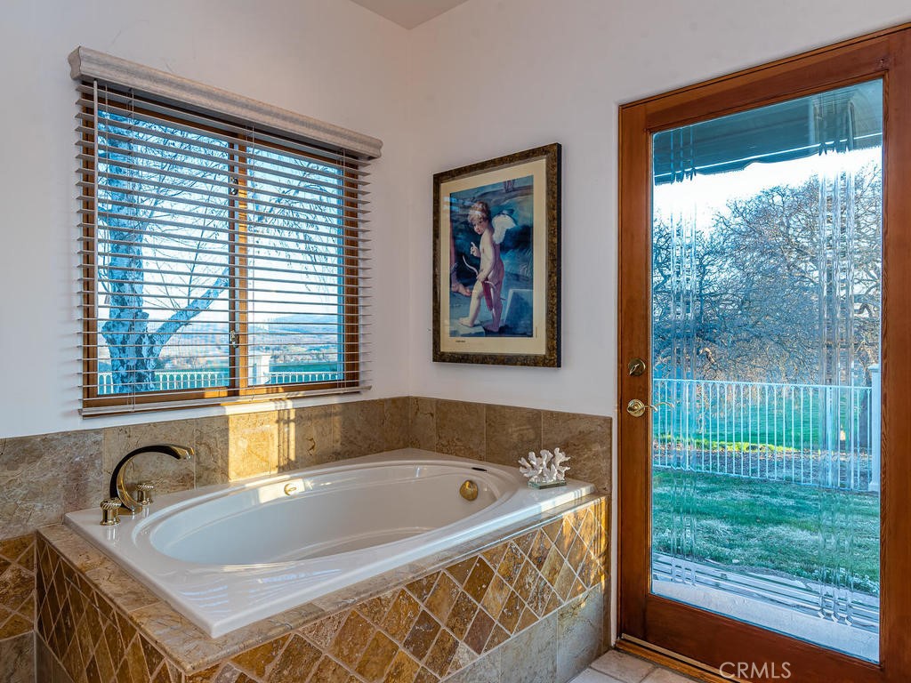 6275 Twin Canyon Lane