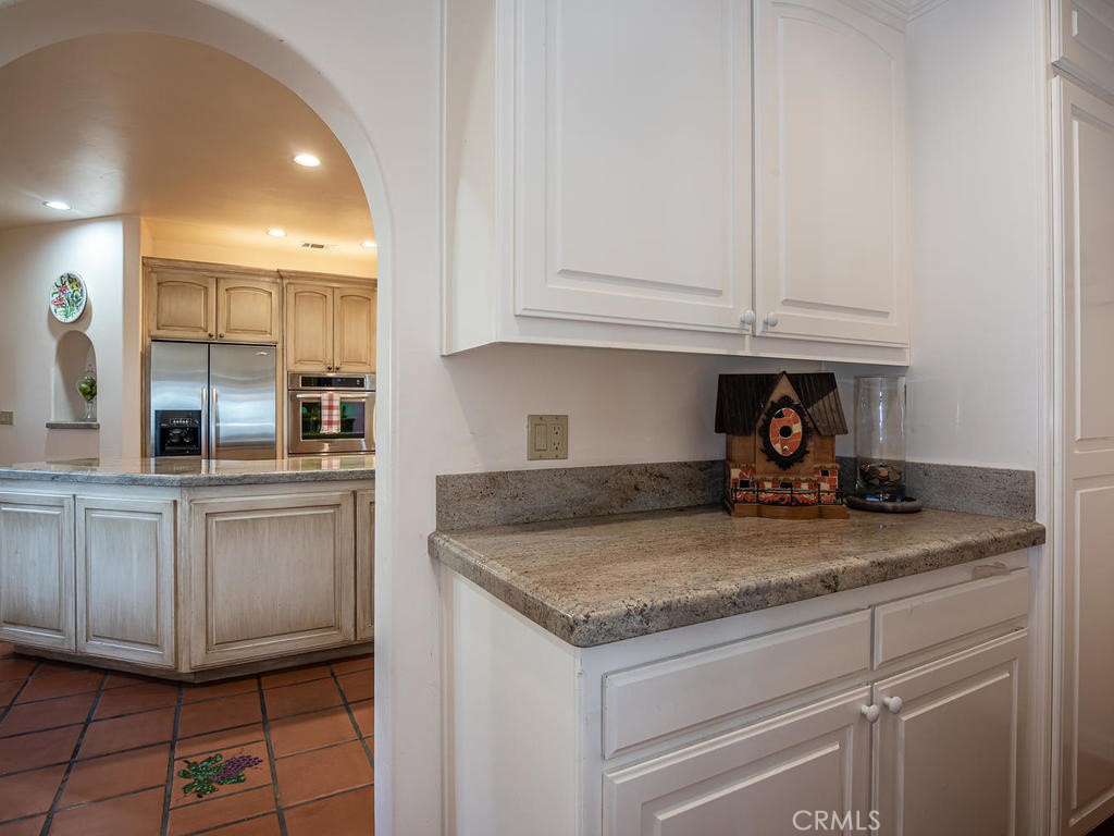 6275 Twin Canyon Lane