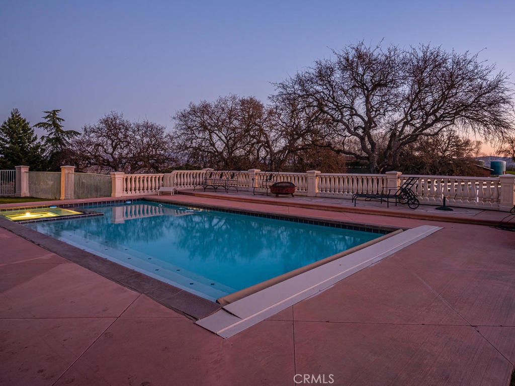 6275 Twin Canyon Lane