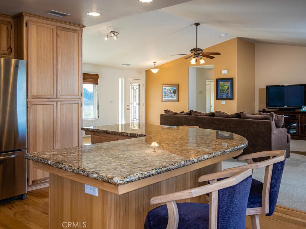 6275 Twin Canyon Lane