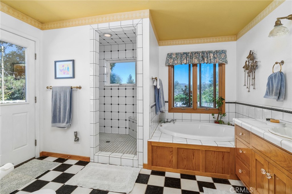 5058 E Whitlock Road