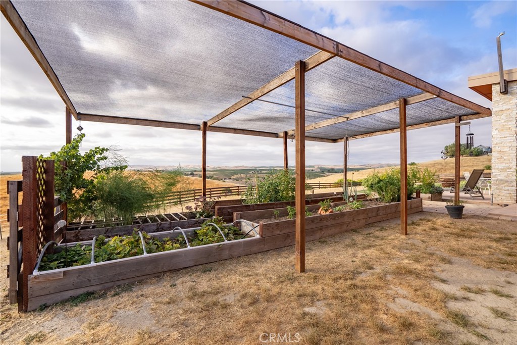 6355 Cerros Pioneros Way