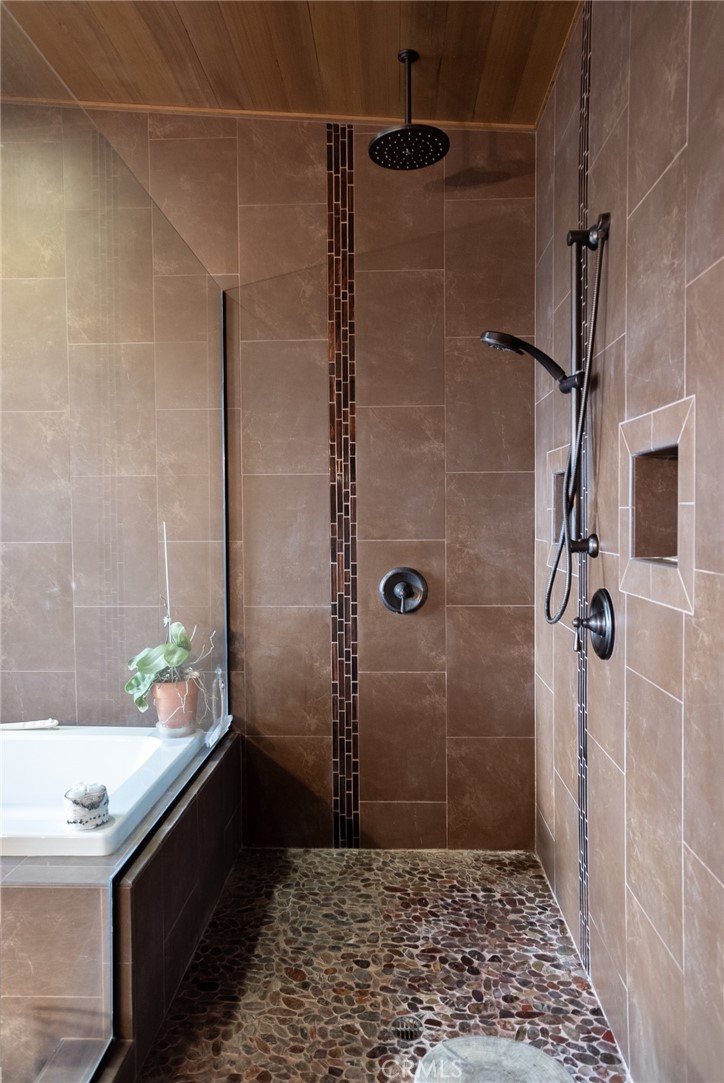 6355 Cerros Pioneros Way