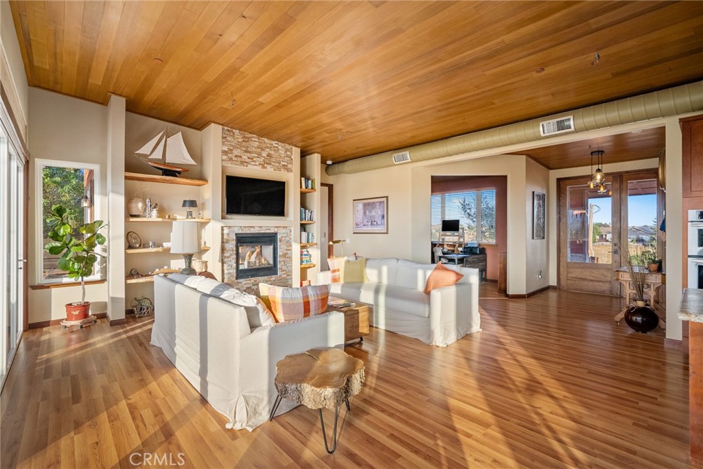 6355 Cerros Pioneros Way