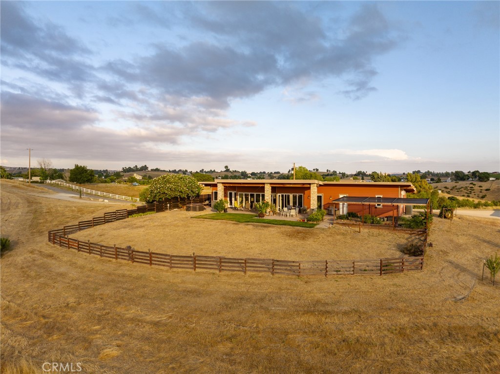 6355 Cerros Pioneros Way