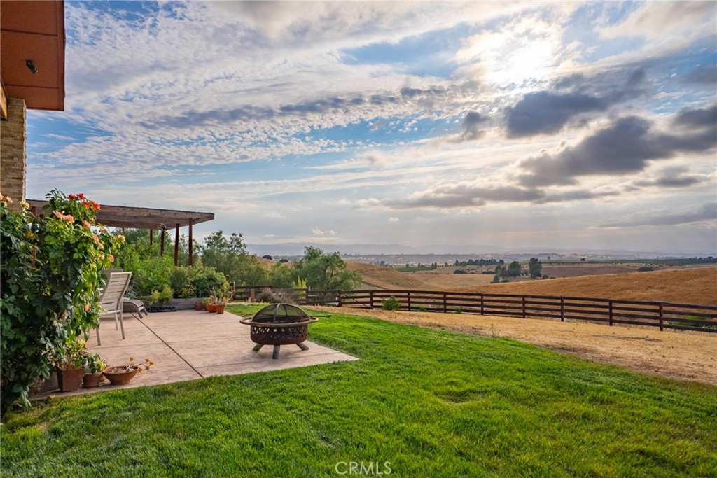 6355 Cerros Pioneros Way