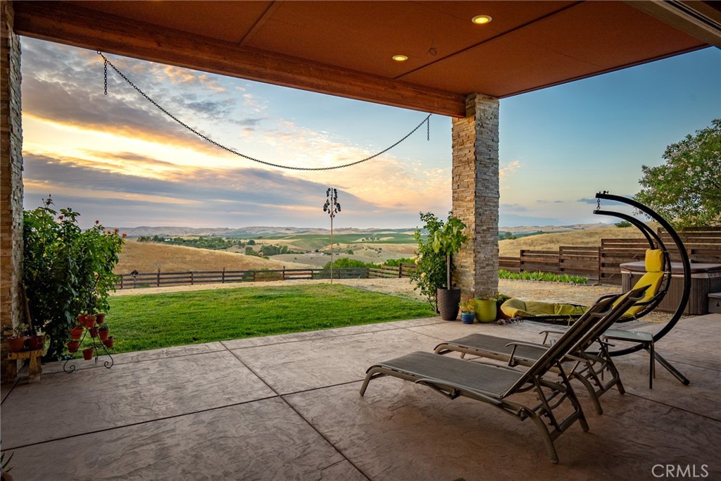 6355 Cerros Pioneros Way