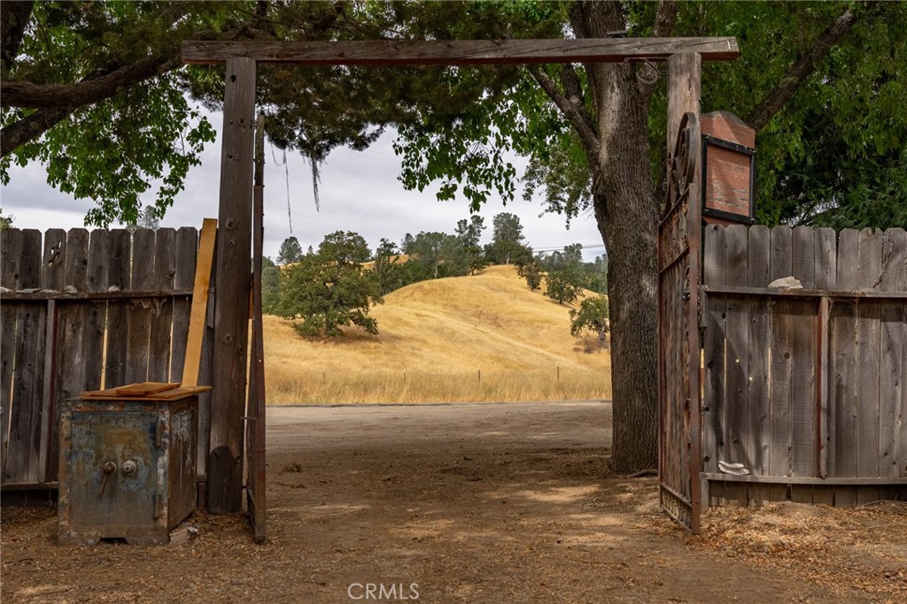 4995 Santa Margarita Lake Road