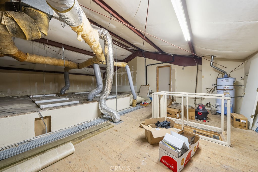 935 Riverside Avenue 1