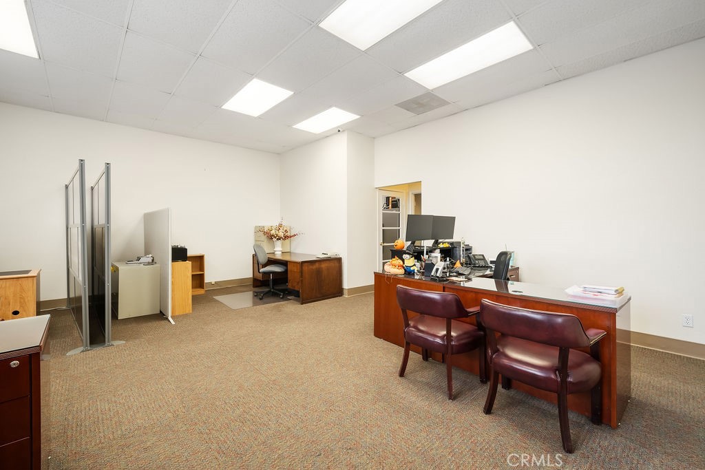 935 Riverside Avenue 1