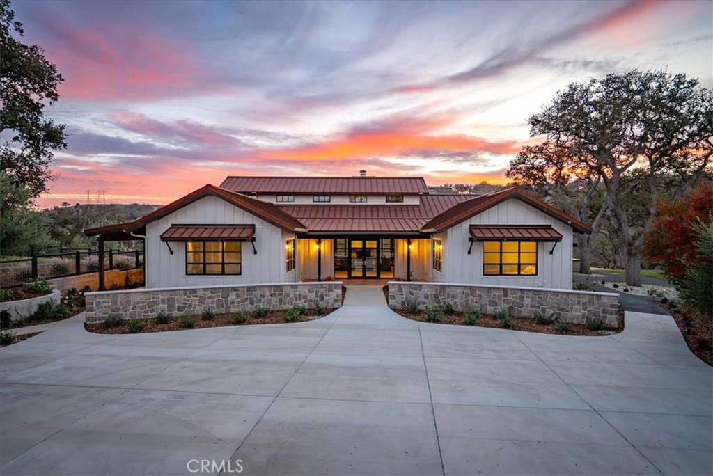 2925 Warm Springs Lane