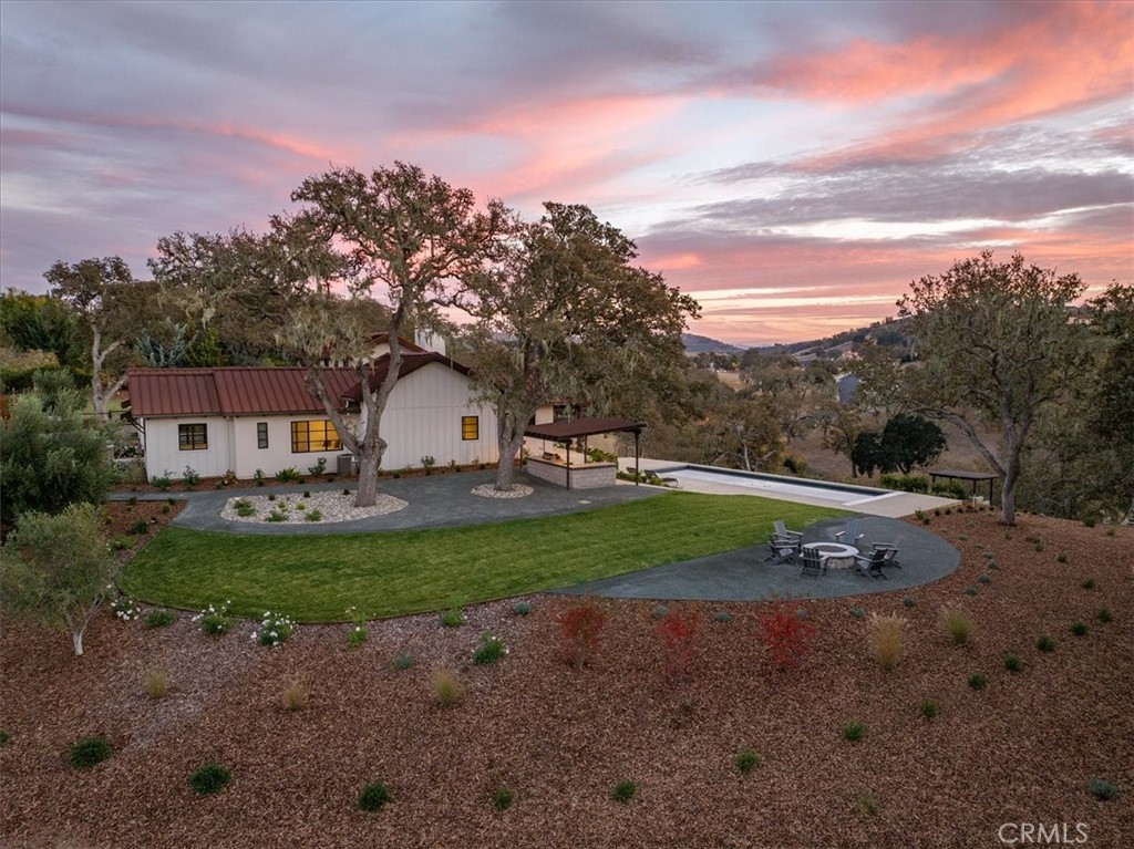 2925 Warm Springs Lane