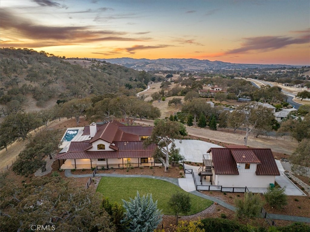 2925 Warm Springs Lane