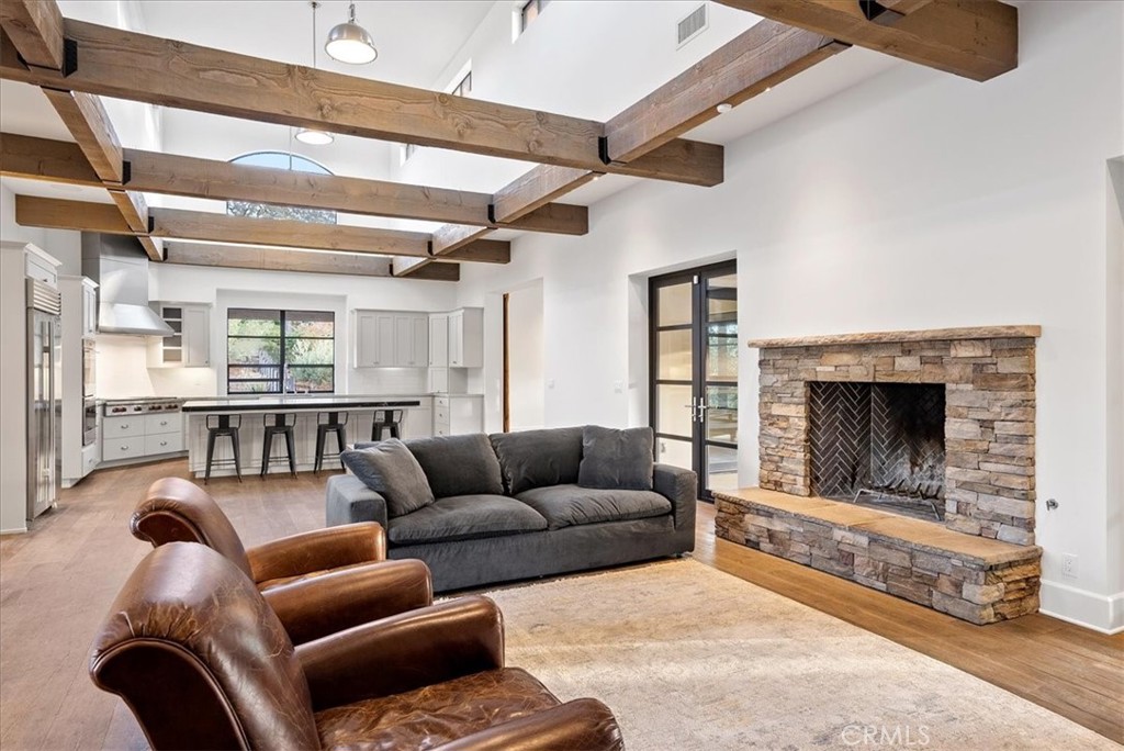 2925 Warm Springs Lane