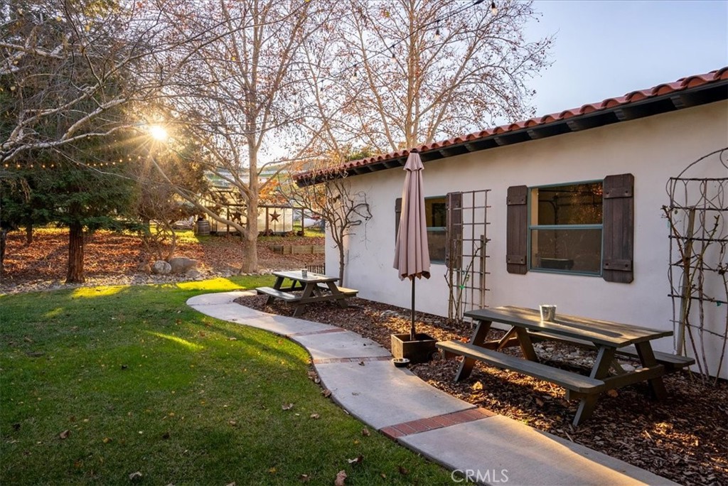 805 Spring Creek Way