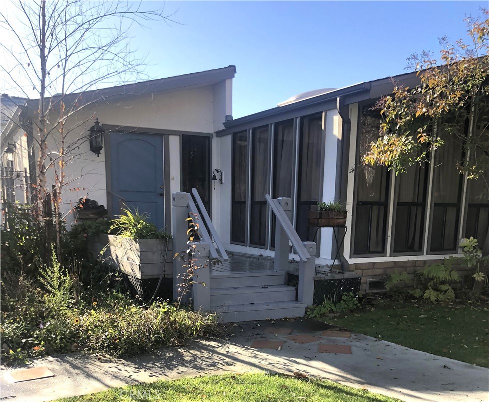 10025 El Camino Real 14