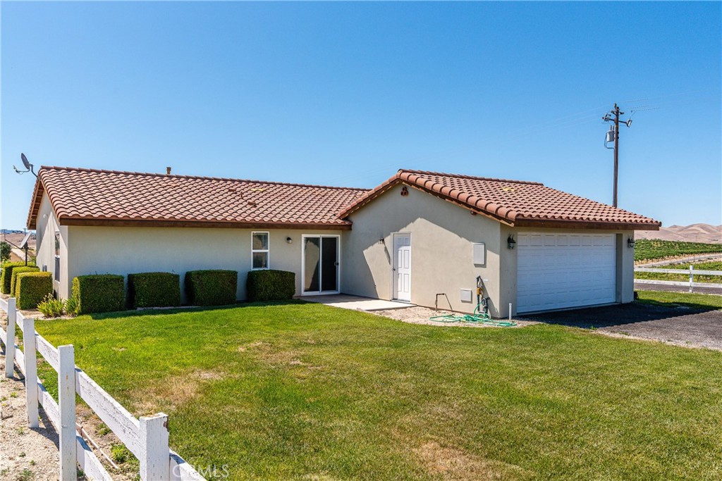 8465 Magdalena Drive