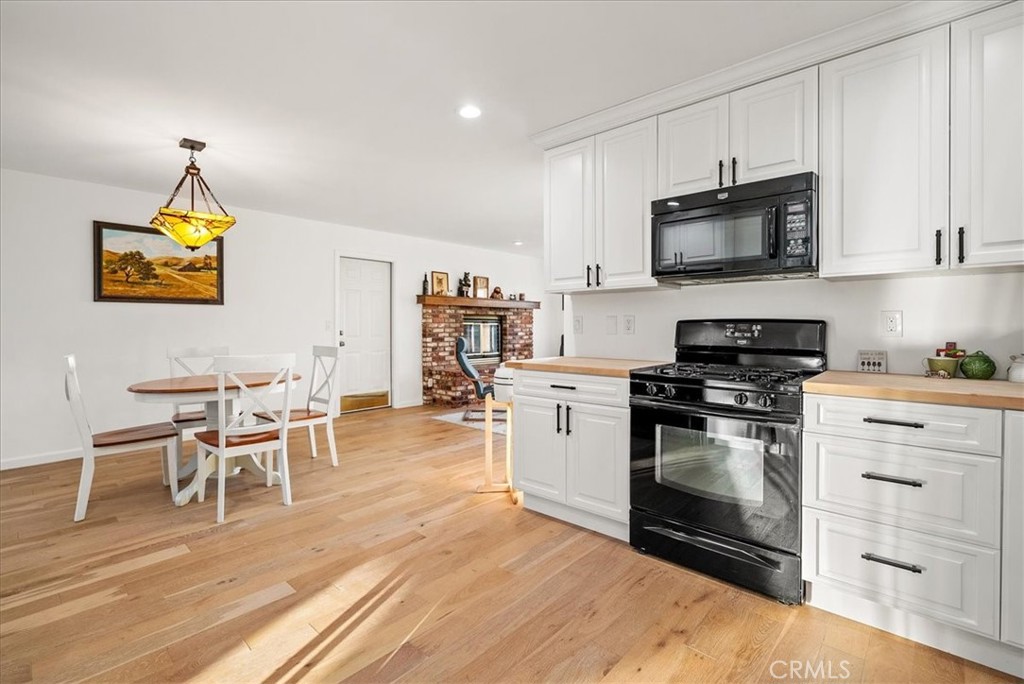 10225 Mission Almond Way