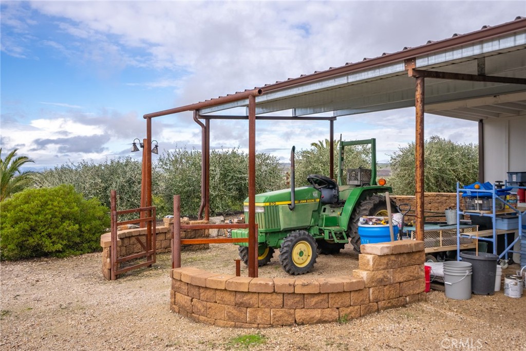 6175 Buckhorn Ridge Place