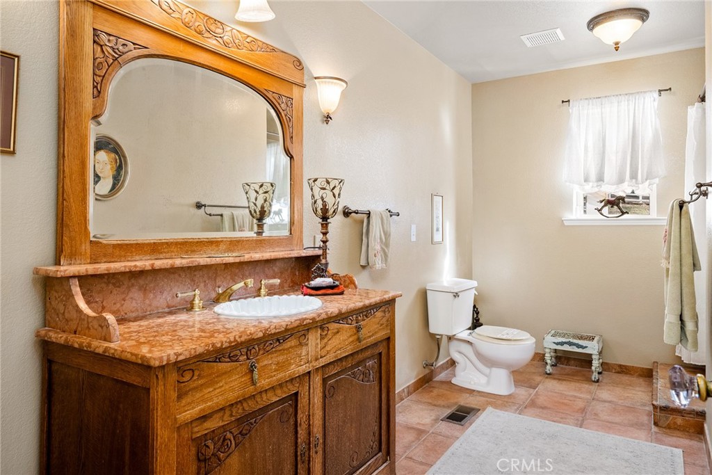 9610 Nacimiento Lake Drive