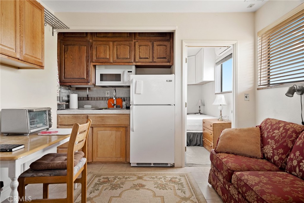 4245 Whispering Oak Way