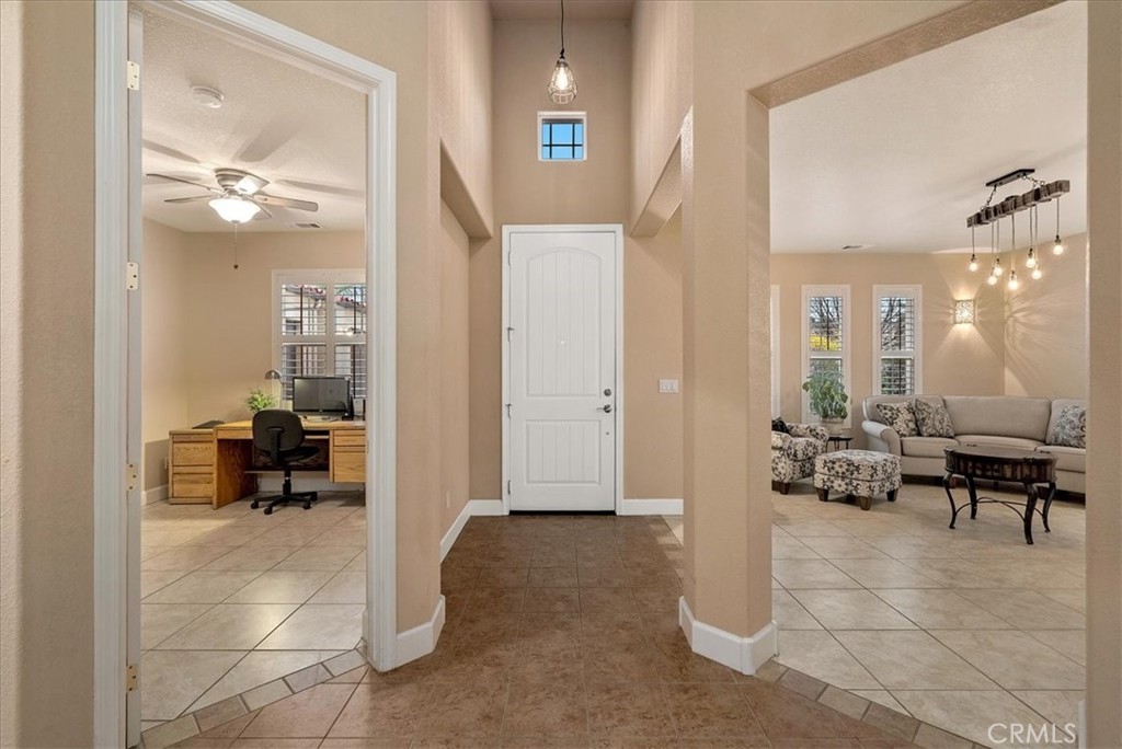 977 Vista Cerro Drive