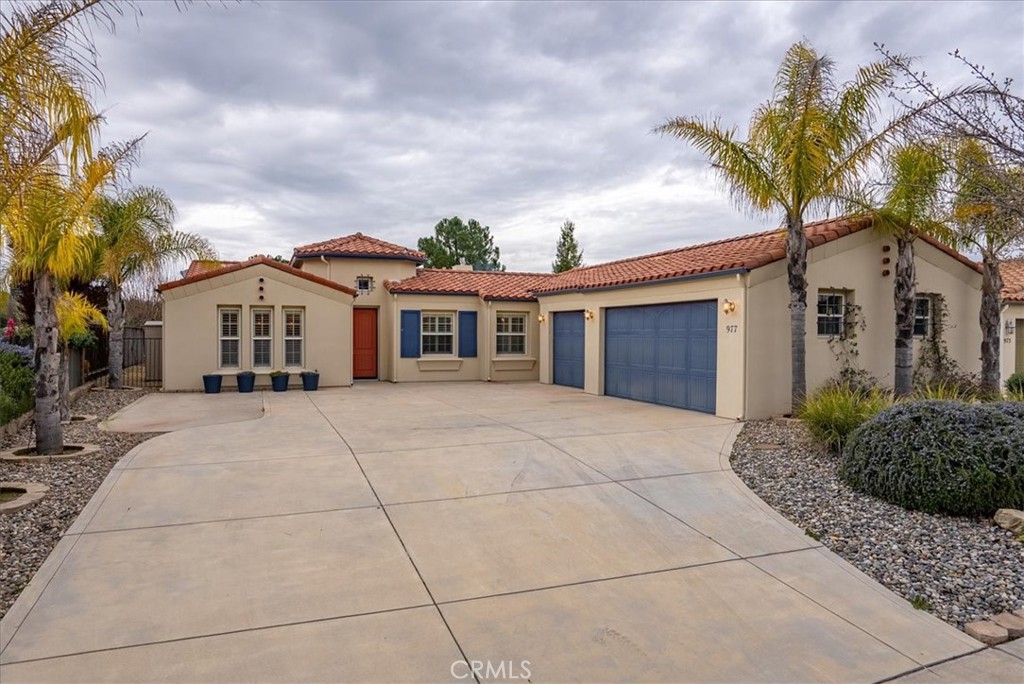 977 Vista Cerro Drive